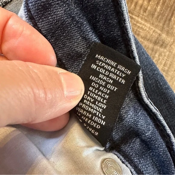 Celebrity Pink distressed raw hem skinny jeans size 22 - Picture 9 of 10